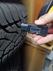 celoroční gumy 195/65/15 5x12 1r. staré sada 3900kč - 4
