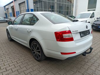 Škoda Octavia 1.4TSI 110kW Man. 91tkm Tažné Bi-xenon - 4