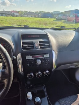 Suzuki SX4 1.5 benzin - 4