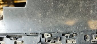 Maska mrizka narazniku vw passat B7 3AA853651 - 4