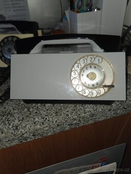 Stare telefony domácí - 4