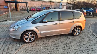 Ford S-MAX 2.0 TDCi Titanium 7 míst - 4