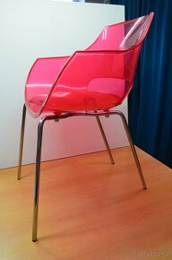 Designová plastová židle - 4