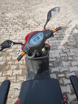 Elektrická tříkolka SELVO - 4
