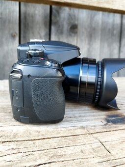Panasonic Lumix DC-FZ82 - 4