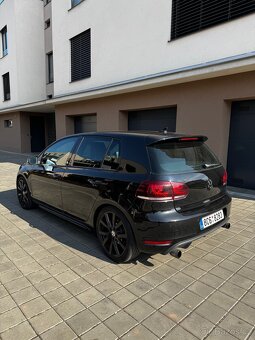 VW Golf GTI 155kW DSG Adidas - 4