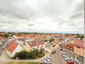 Prodej panelový byt 1+1 se zděným jádrem, 40 m2 - Znojmo, ul - 4
