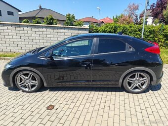 Honda Civic 1.8 i-VTEC 104 KW executive - 4