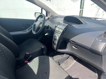 Toyota Yaris, 1,0 51kW, klimatizace, původ vozu ČR - 4