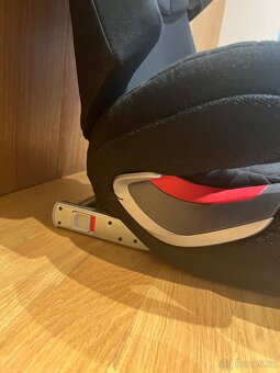 autosedačka cybex z-fix 15-36kg - 4