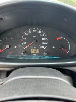 Nissan Micra - 4