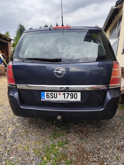 Opel Zafira 1.8 na LPG rok 2007 - 4