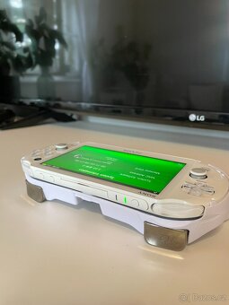 PRODÁNO - PS Vita 2000 - 4