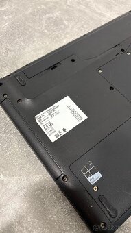 Notebook Fujitsu i5 7200 / 8GB RAM / 256 SSD - 4