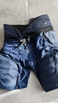 Hokejová výstroj - 4