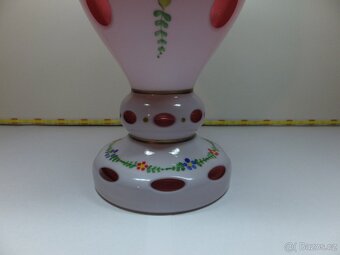 Přejímané sklo, krásný starožitný pohár-váza. - 4