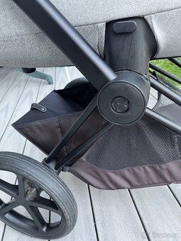 Hluboká korbička Cybex Priam Lux KOI a podvozek - 4