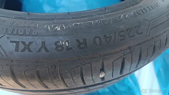 Barum Bravuris5 225/40 R18 4 ks letní zánovní - 4