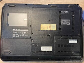 Asus notebook na ND - 4