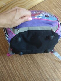 Prodám školní batoh pro první stupeň zn.Bagmaster - 4