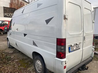 Peugeot Boxer 2.8 6 míst - 4