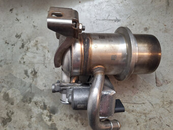 04L131512BQ chladič + EGR - 4