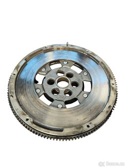 Spojková sada 2,0 TDI Common rail.240mm 03L105266B - 4