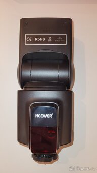 Blesk Neewer TT560 Speedlite - 4