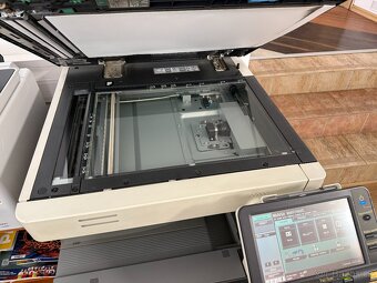 KONICA MINOLTA bizhub C220 - 4