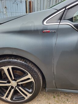 Peugeot 208 - 4