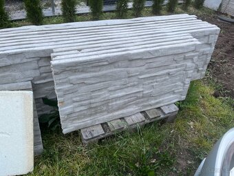 Prodám betonové sloupky a desky - 4