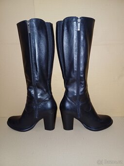 Černé kožené kozačky vel. 37 - 4