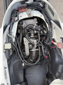 Vespa GTS 300 - 4
