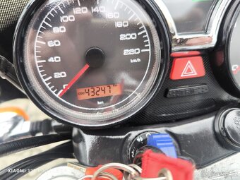 Moto Guzzi Nevada 750 - 4