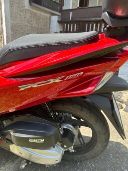 PCX150 - 4