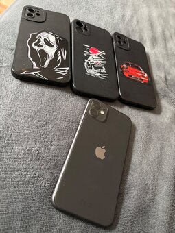 Apple iPhone 11, 64GB Black - 4