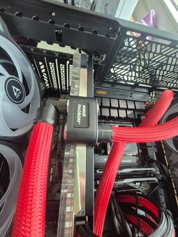 Radeon XFX RX 7900 XT Speedster ,20 GBVRAM s vodním blokem - 4