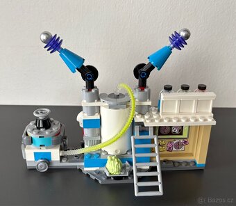 Lego Hidden Side 70418 J.B. a její laboratoř plná duchů - 4