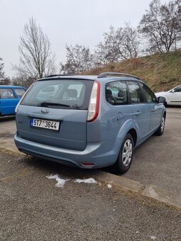 Ford Focus 1.6 benzín, 74kW, kombi - 4
