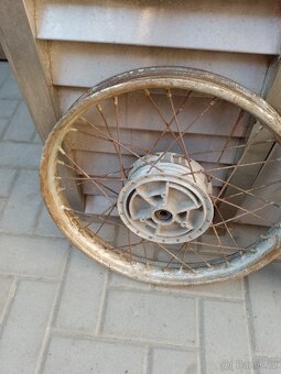 Kola Jawa pionýr - 4