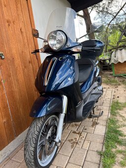 Skútr Piaggio Beverly 500 - 4