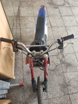 Minibike, Crocs - 4