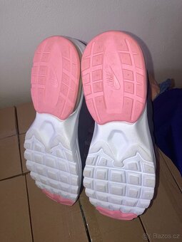Nike air vel 40 nové - 4