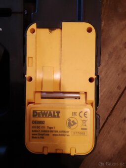 Laser křížový DW088CG DeWalt a DeWalt DE0892 Detektor - 4