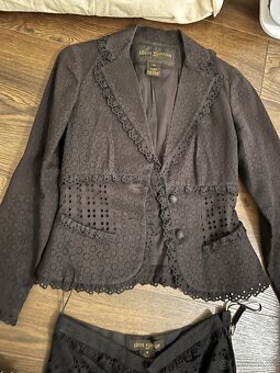 louis vuitton kostýmek vel.38 pc: 5300euro - 4