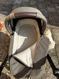 Kočárek Romer britax 2024 - 4