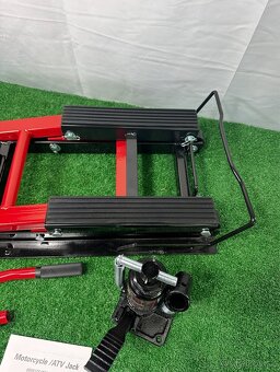 Zvedák motocyklů, zvedák na motorku 680kg - 4