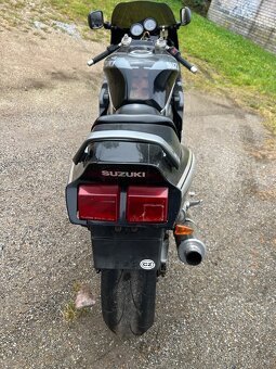 Suzuki - 4