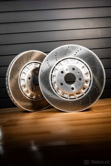 Brzdové kotouče přední RS3 RSQ3 VZ5 374x36 - 4