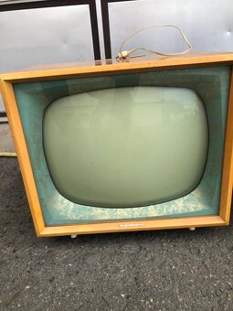 Televizor TESLA LOTOS - 4